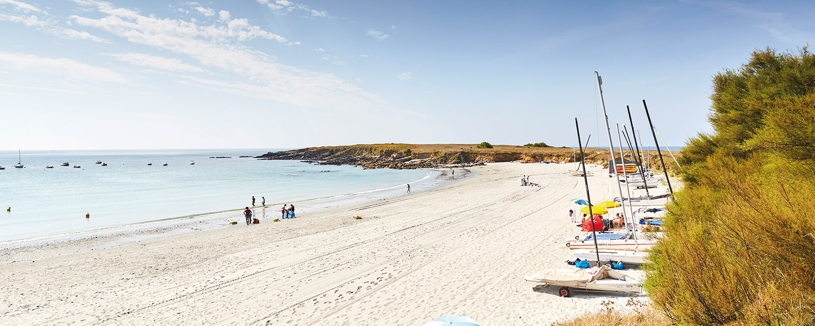 Kersidan, ein Strand für Sportliebhaber