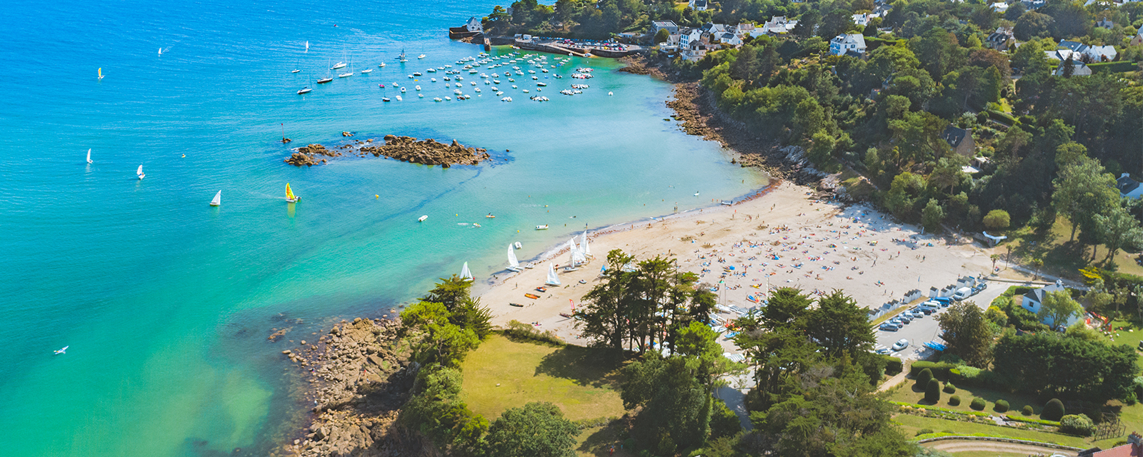 Saint-Nicolas beach in Port Manec'h, Névez