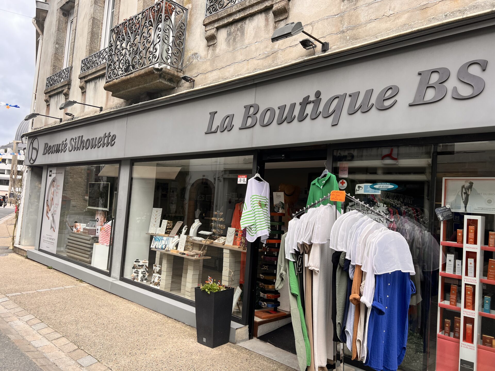 Beauté Silhouette – La Boutique BS